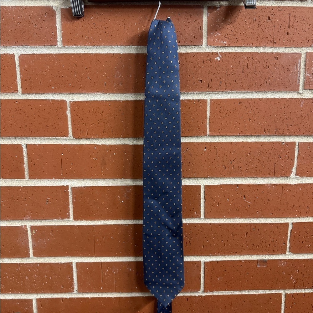 Christian Dior Men’s 100% Silk Tie Navy Blue Geometric Vintage Paris New York